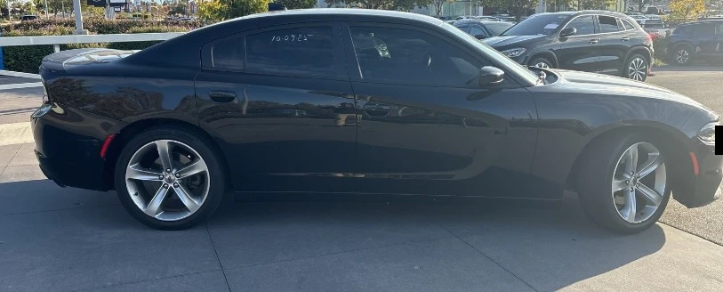 2017 Dodge Charger 7th Gen - Image 2 of 3
