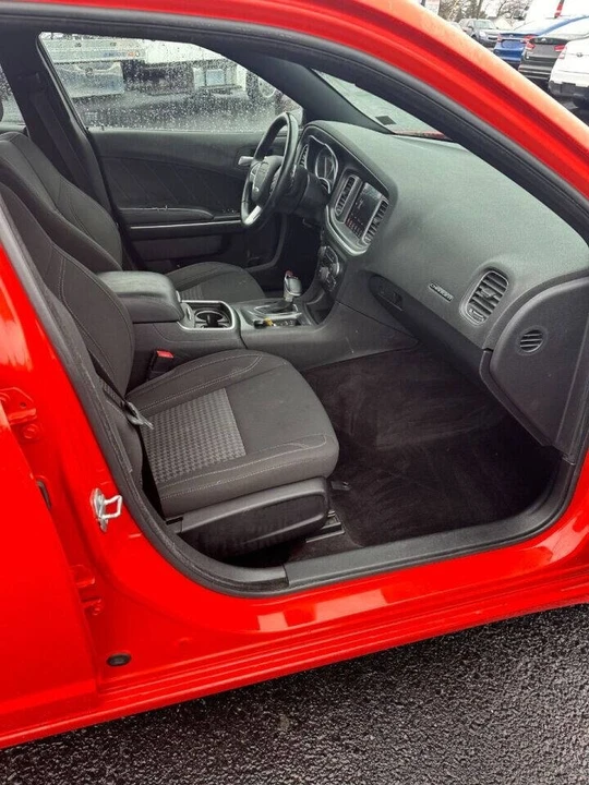2017 Dodge Charger 7th Gen - Image 9 of 20