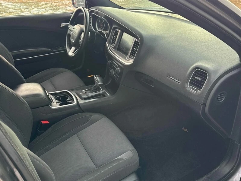 2017 Dodge Charger 7th Gen - Image 9 of 14