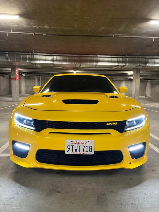 2017 Dodge Charger 7th Gen - Image 2 of 15