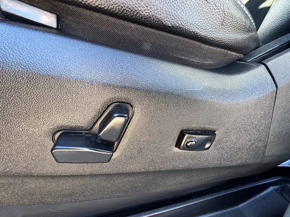 2017 Dodge Caravan - Image 12 of 20
