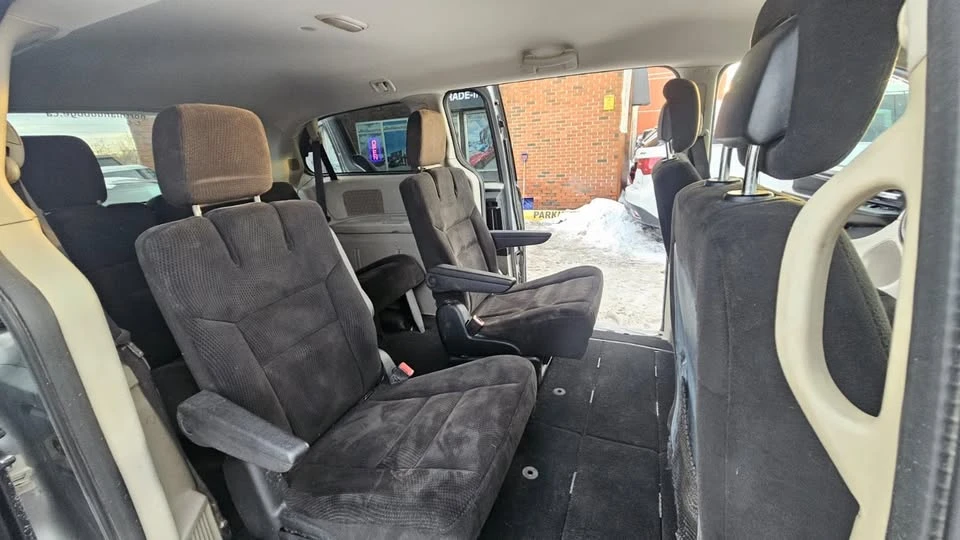 2017 Dodge Caravan - Image 20 of 20
