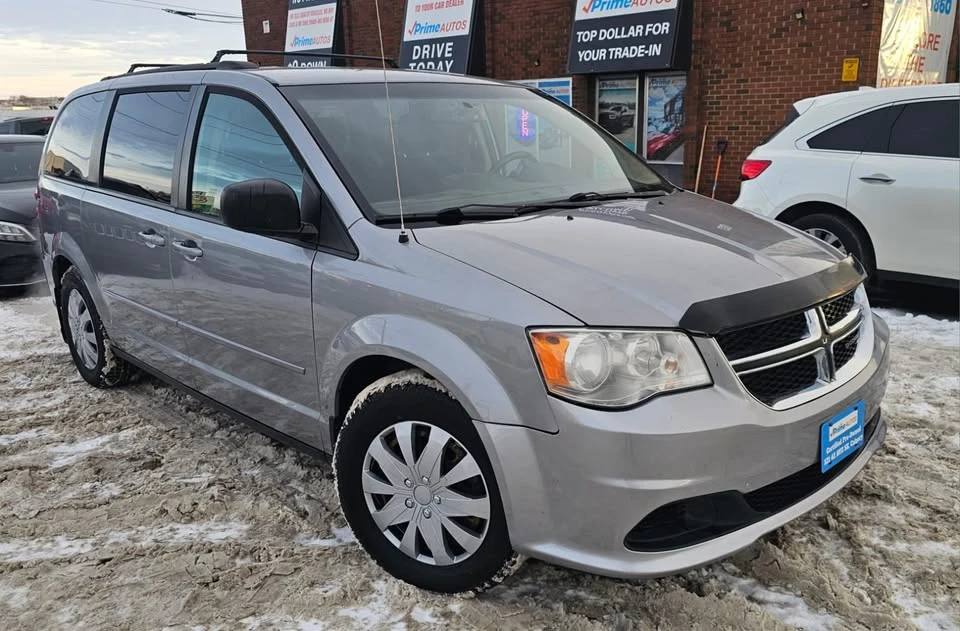 2017 Dodge Caravan - Image 9 of 20