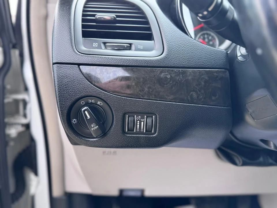 2017 Dodge Caravan - Image 17 of 18