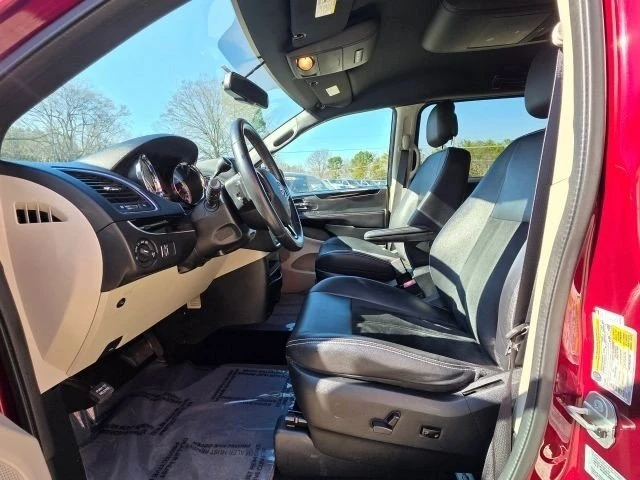 2017 Dodge Caravan - Image 12 of 19