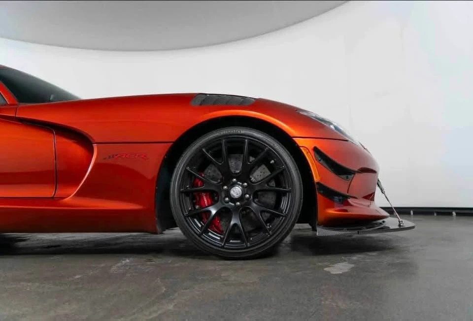 2017 Dodge Viper ACR 5th Gen - Image 4 of 10