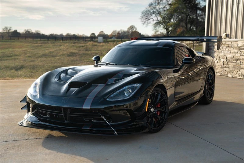 2017 Dodge Viper 5th Gen - Image 2 of 2