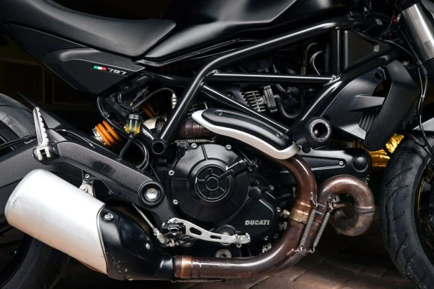 2017 Ducati Monster - Image 5 of 6