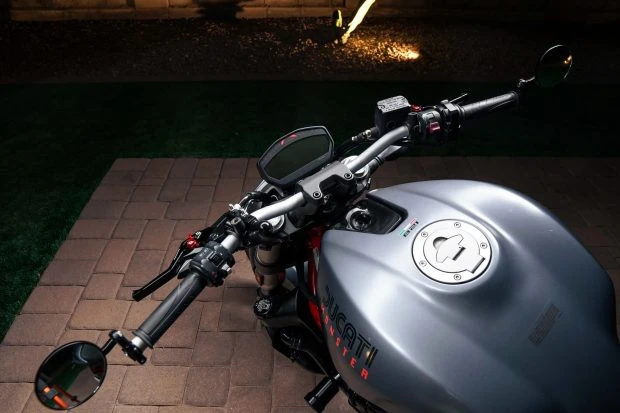 2017 Ducati Monster - Image 4 of 6