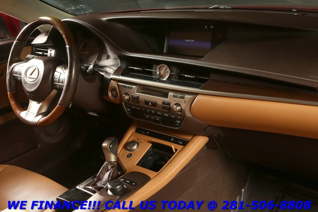 2017 Lexus ES 6th Gen - Image 20 of 21