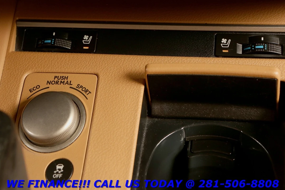 2017 Lexus ES 6th Gen - Image 18 of 21