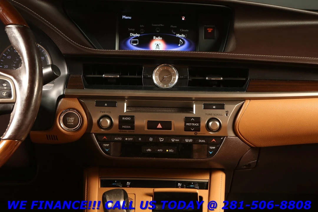 2017 Lexus ES 6th Gen - Image 16 of 21