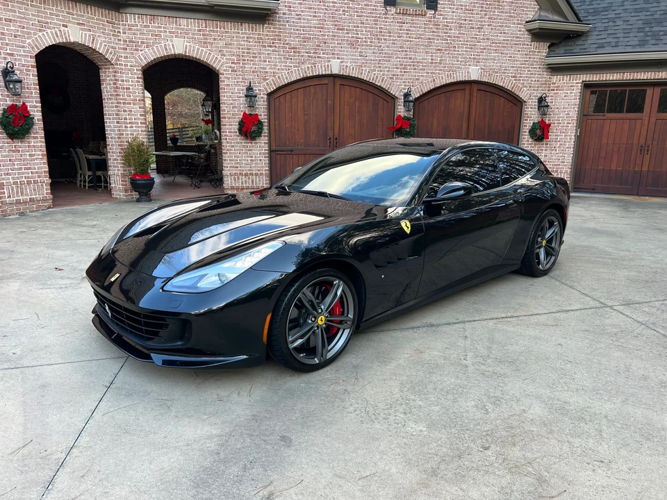 2017 Ferrari GTC4Lusso - Image 4 of 31