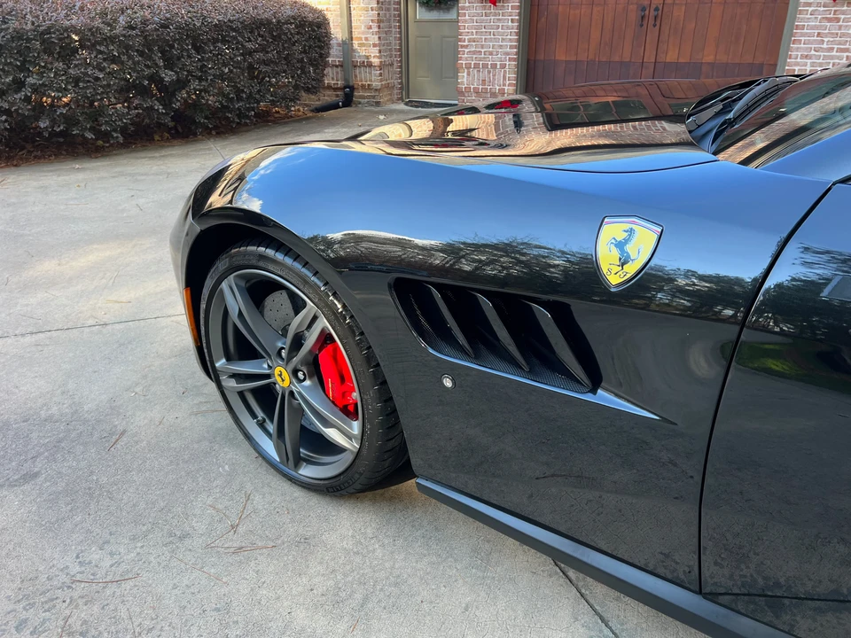 2017 Ferrari GTC4Lusso - Image 29 of 31