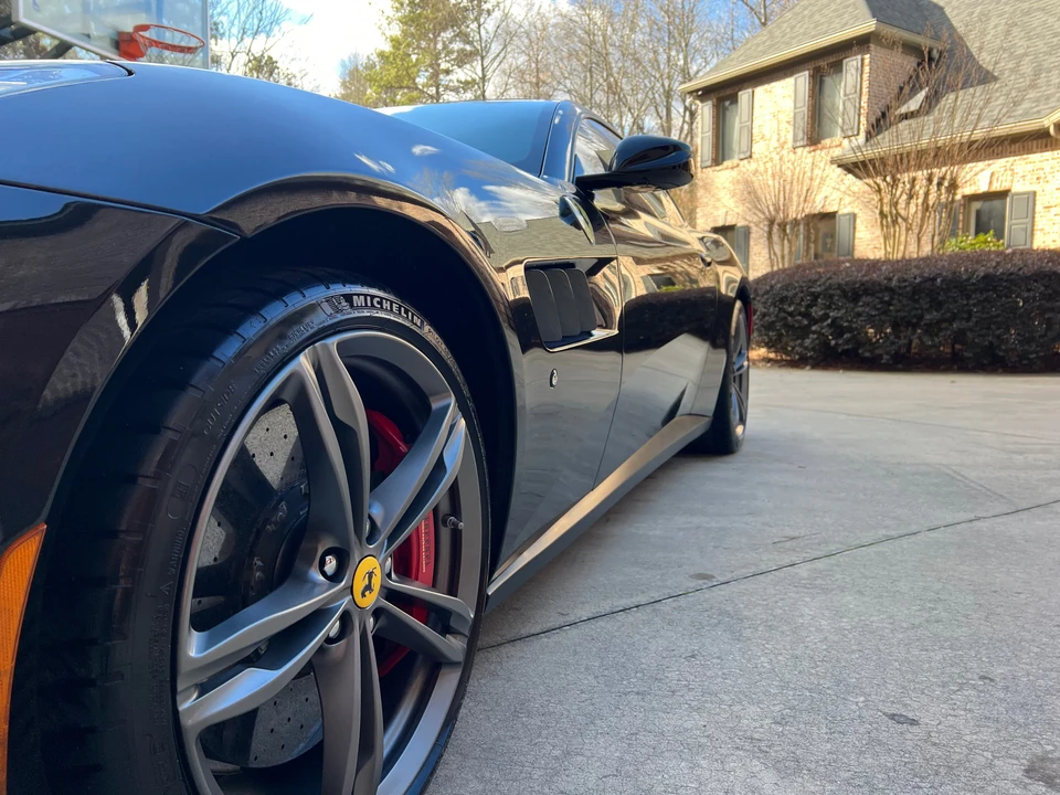 2017 Ferrari GTC4Lusso - Image 30 of 31