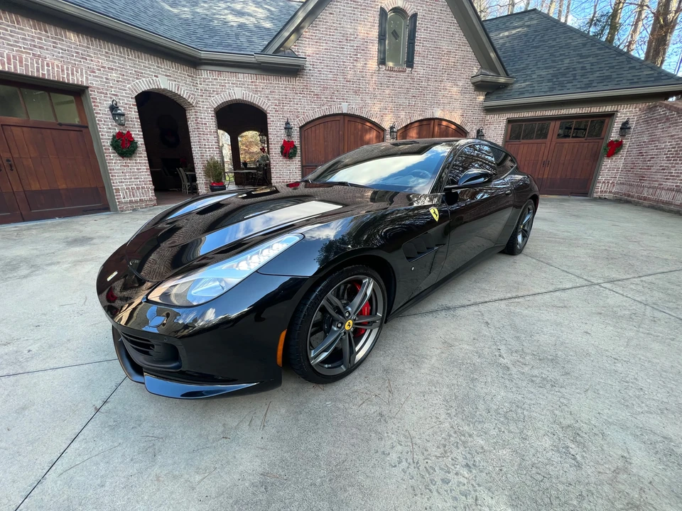 2017 Ferrari GTC4Lusso - Image 5 of 31