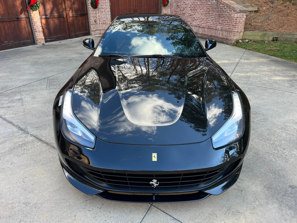 2017 Ferrari GTC4Lusso - Image 9 of 31