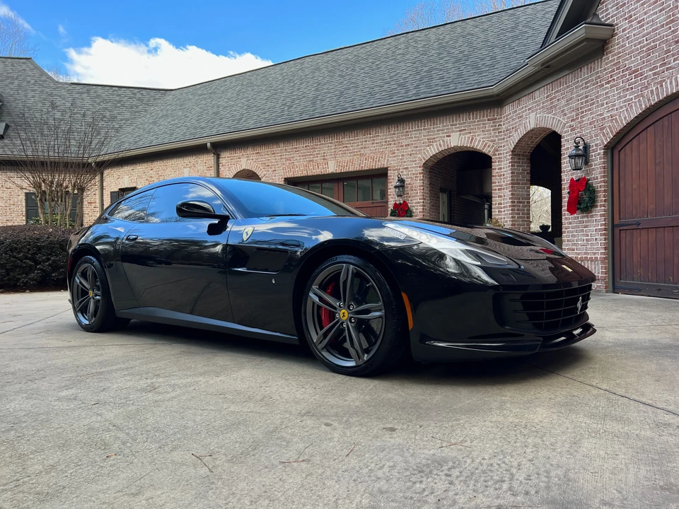 2017 Ferrari GTC4Lusso - Image 12 of 31