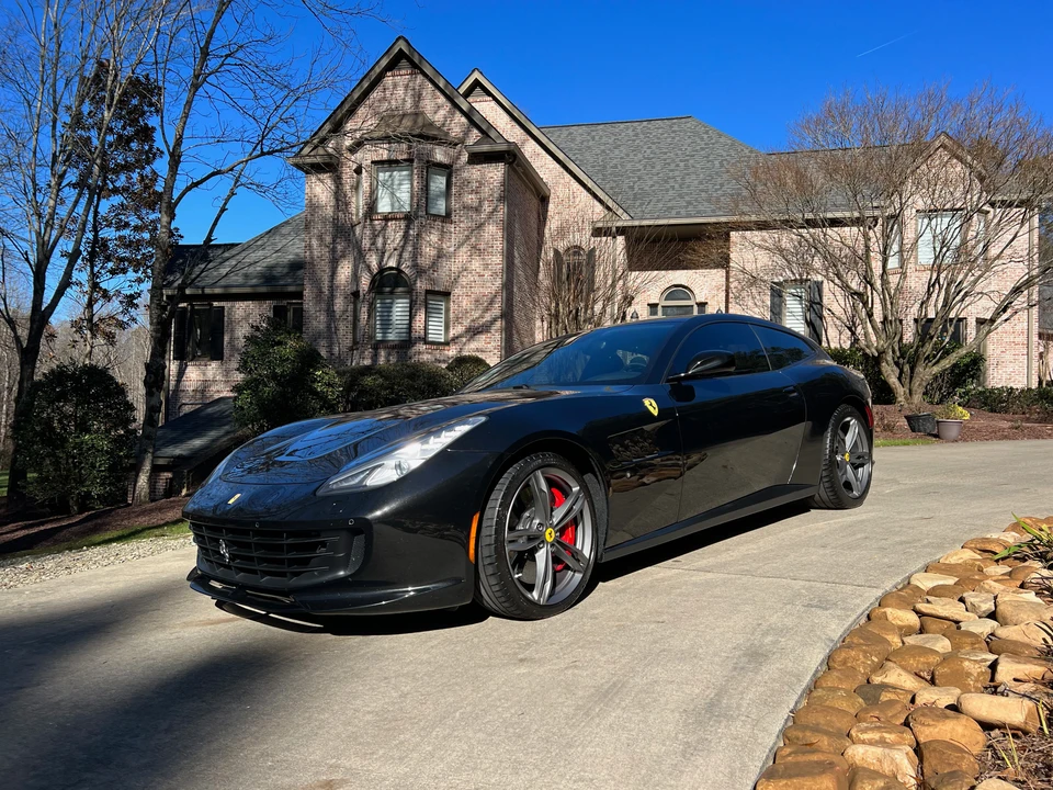 2017 Ferrari GTC4Lusso - Image 25 of 31