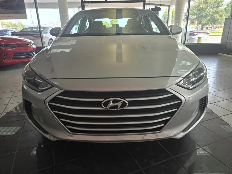 2017 Hyundai Elantra - Image 2 of 4
