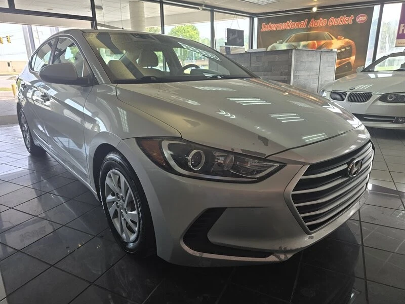 2017 Hyundai Elantra - Image 3 of 4