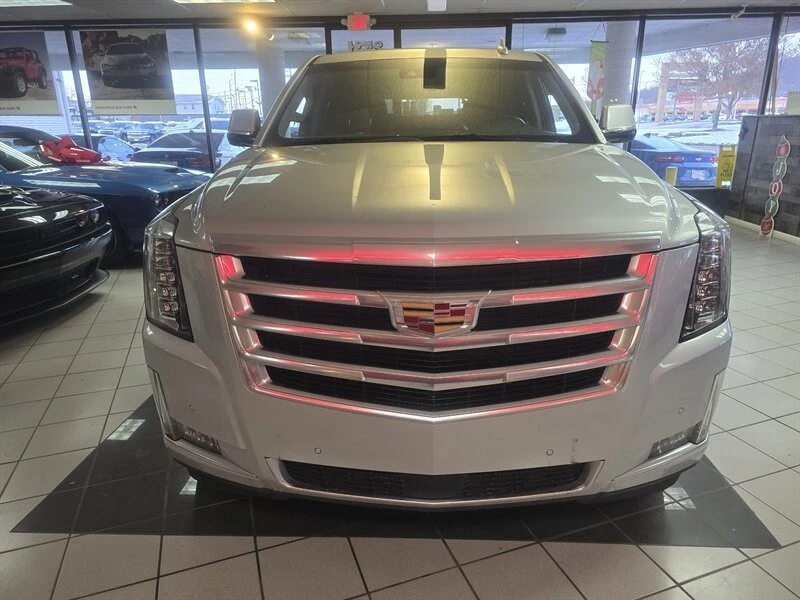 2017 Cadillac Escalade 4th Gen - Image 2 of 4