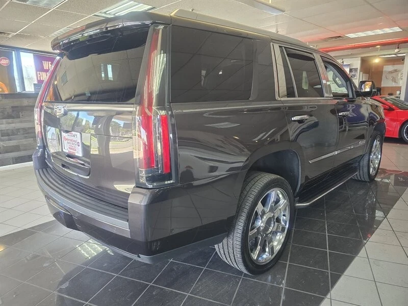 2017 Cadillac Escalade 4th Gen - Image 4 of 4