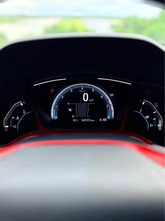 2017 Honda Civic 10th Gen - Image 7 of 21