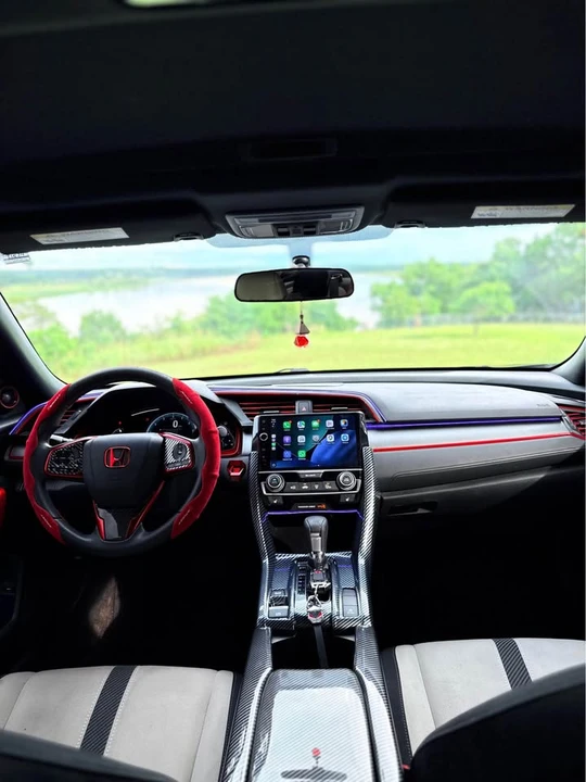 2017 Honda Civic 10th Gen - Image 9 of 21