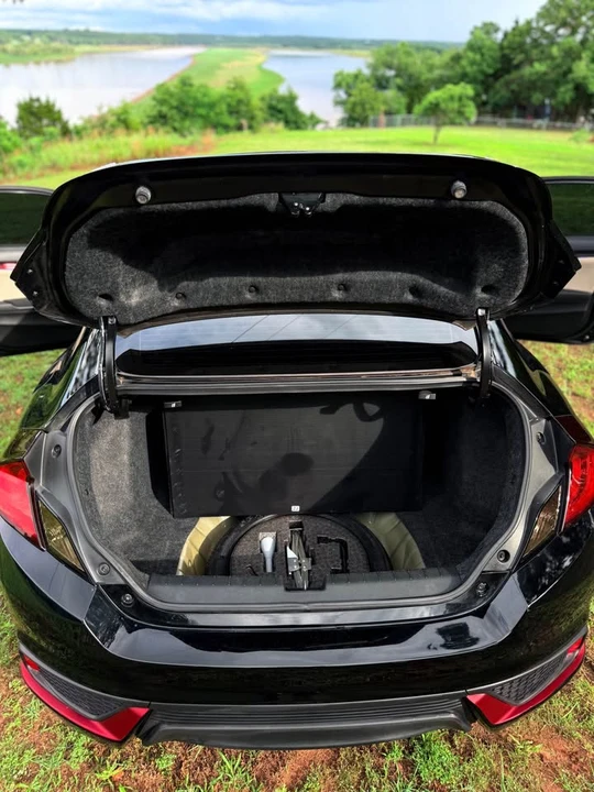 2017 Honda Civic 10th Gen - Image 13 of 21