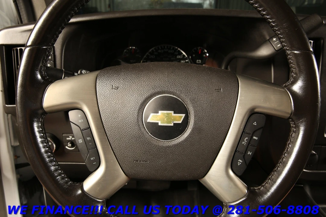 2017 Chevrolet Express - Image 11 of 21