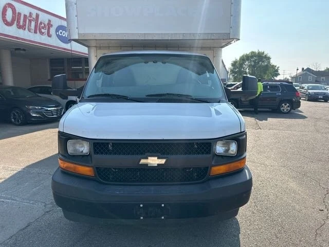 2017 Chevrolet Express - Image 3 of 4
