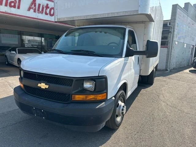 2017 Chevrolet Express - Image 2 of 4