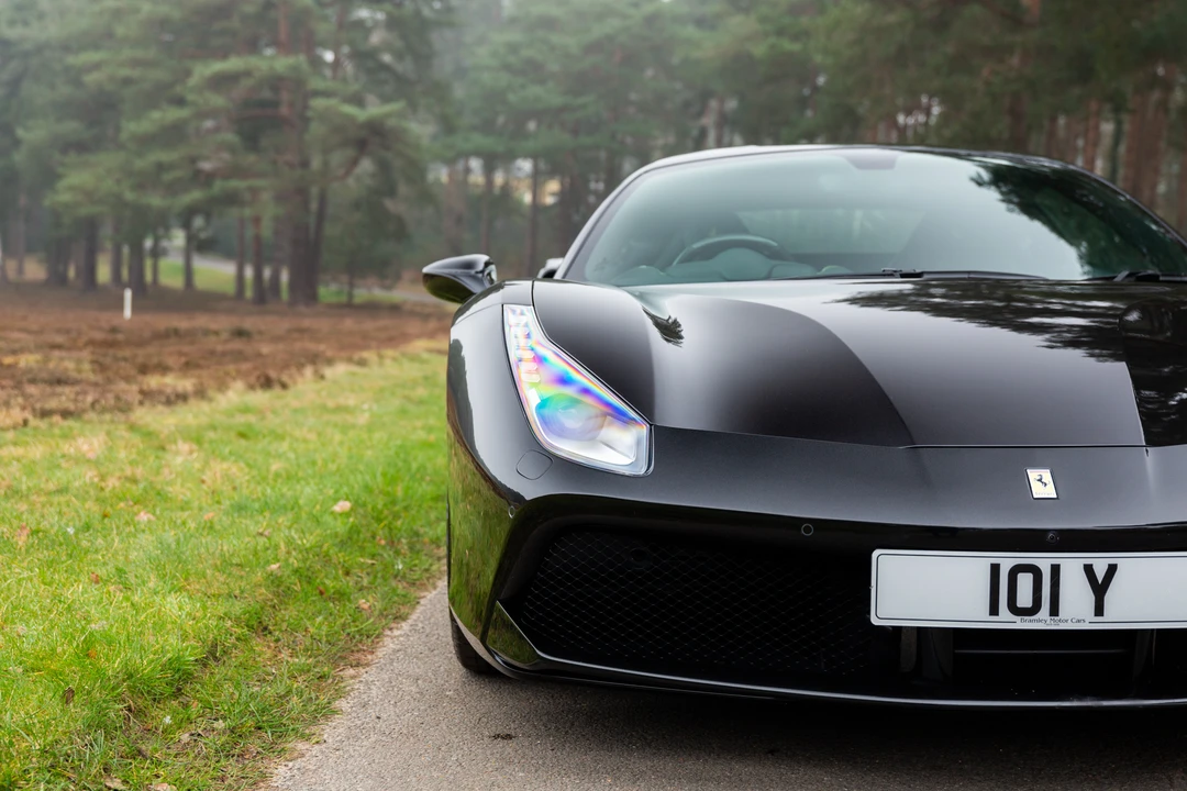2017 Ferrari 488 GTB - Image 9 of 31