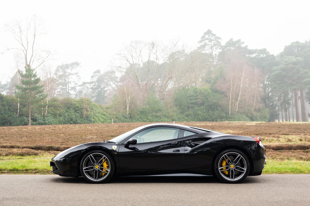 2017 Ferrari 488 GTB - Image 15 of 31