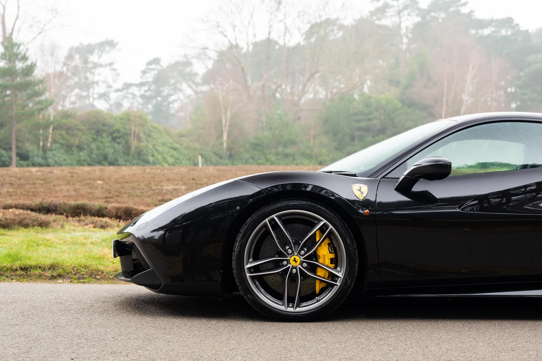 2017 Ferrari 488 GTB - Image 16 of 31