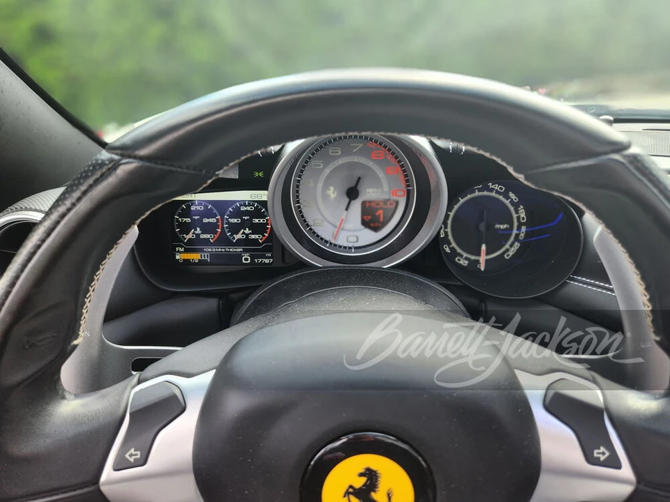2017 Ferrari California T - Image 14 of 31