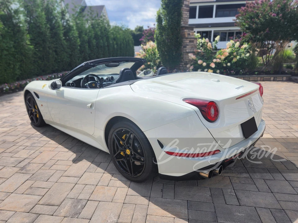 2017 Ferrari California T - Image 21 of 31