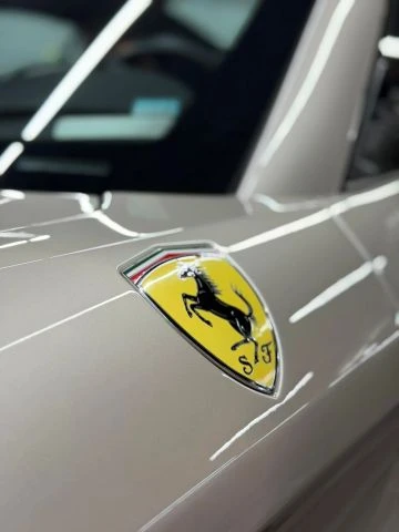 2017 Ferrari California T - Image 6 of 11