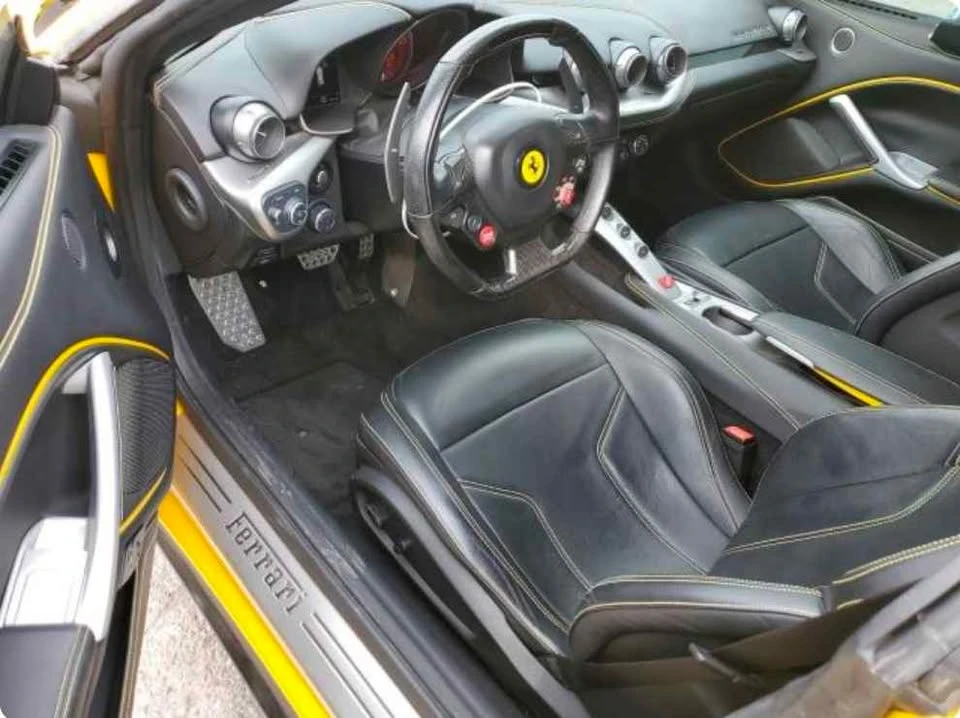 2017 Ferrari F12berlinetta - Image 8 of 10