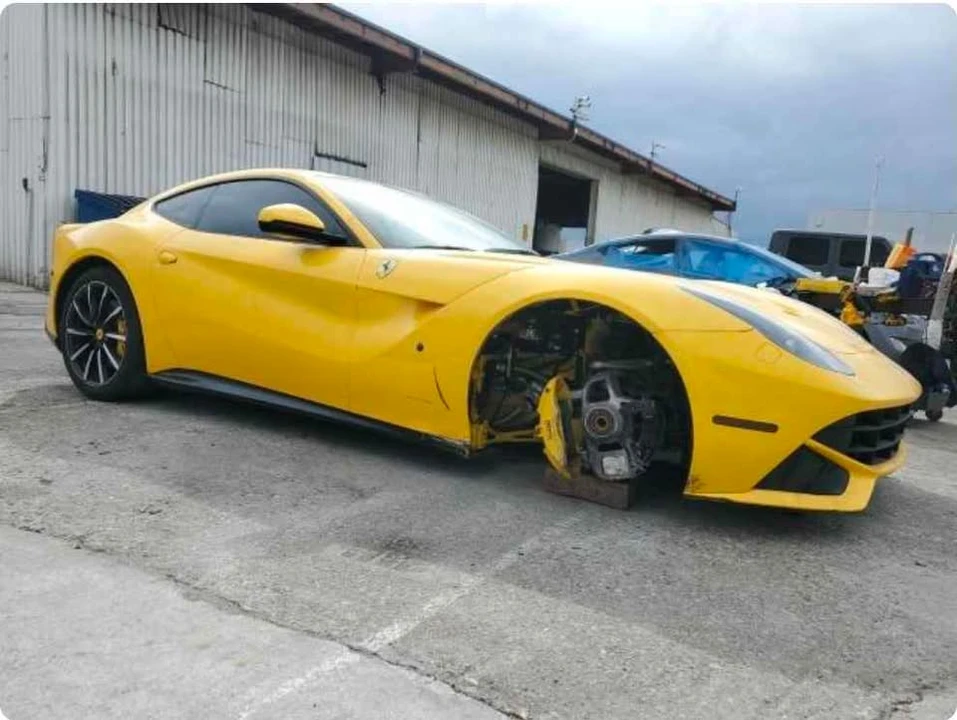 2017 Ferrari F12berlinetta - Image 4 of 10