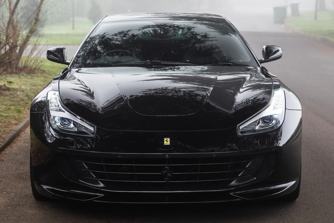 2017 Ferrari GTC4Lusso - Image 3 of 31