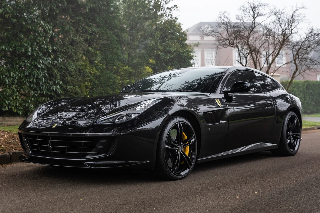 2017 Ferrari GTC4Lusso - Image 18 of 31