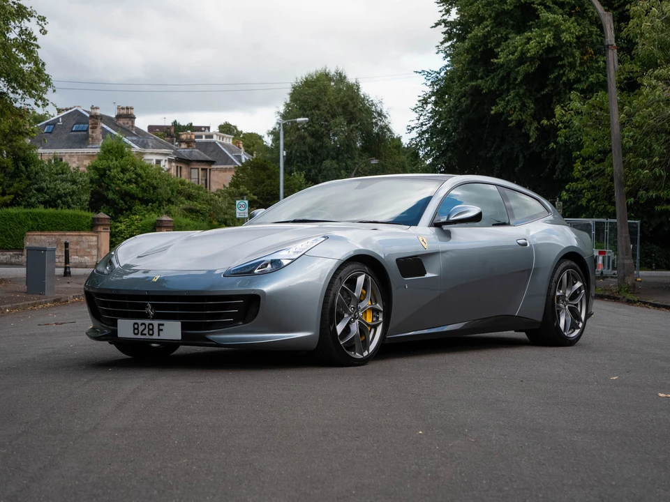 2017 Ferrari GTC4Lusso - Image 2 of 31