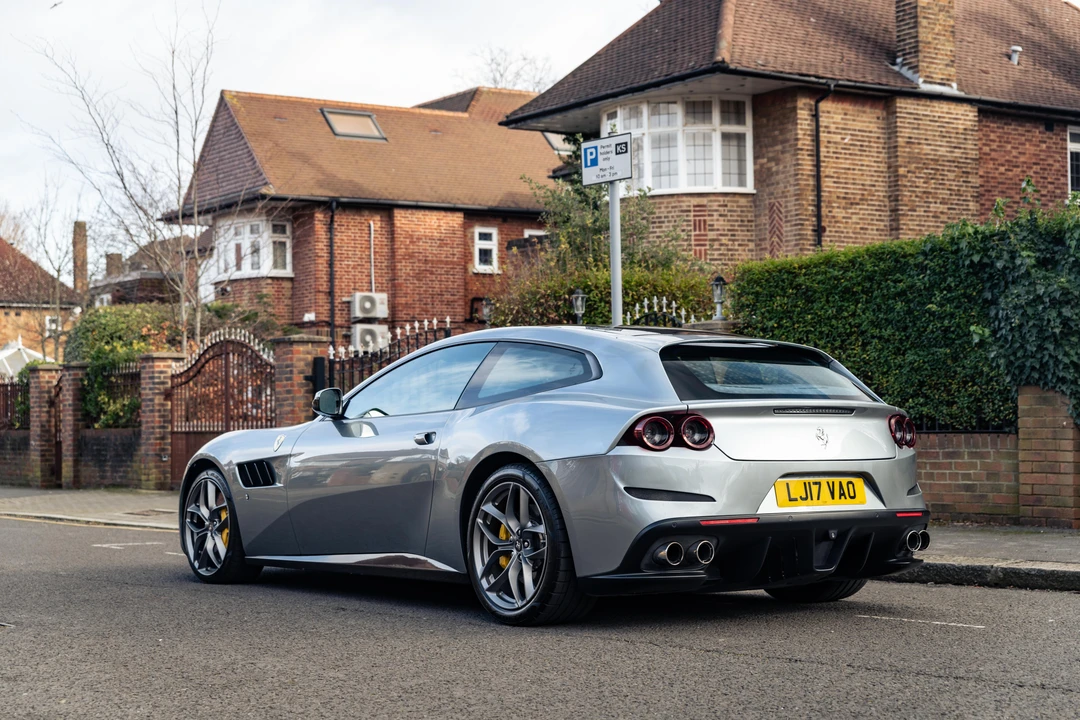 2017 Ferrari GTC4Lusso - Image 6 of 31