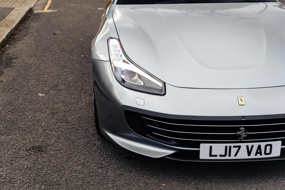 2017 Ferrari GTC4Lusso - Image 27 of 31