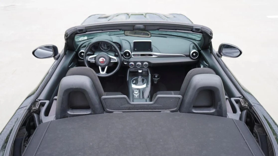 2017 Fiat 124 Spider - Image 20 of 21