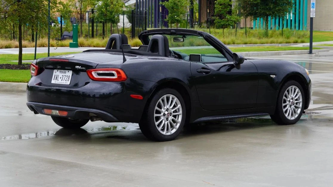 2017 Fiat 124 Spider - Image 10 of 21