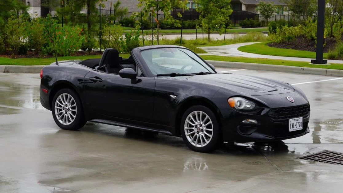 2017 Fiat 124 Spider - Image 16 of 21