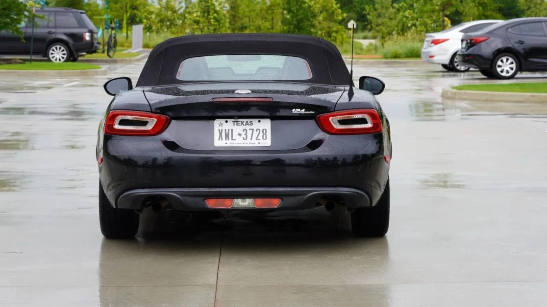 2017 Fiat 124 Spider - Image 5 of 21